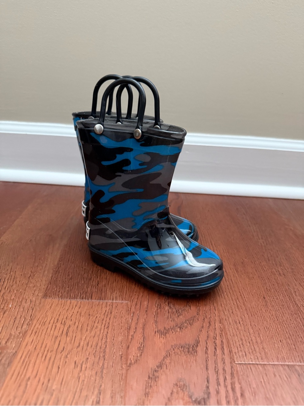 London Fog Boys Toddler Size 6 Blue Camo Waterproof Rain Boots Pull On Handles